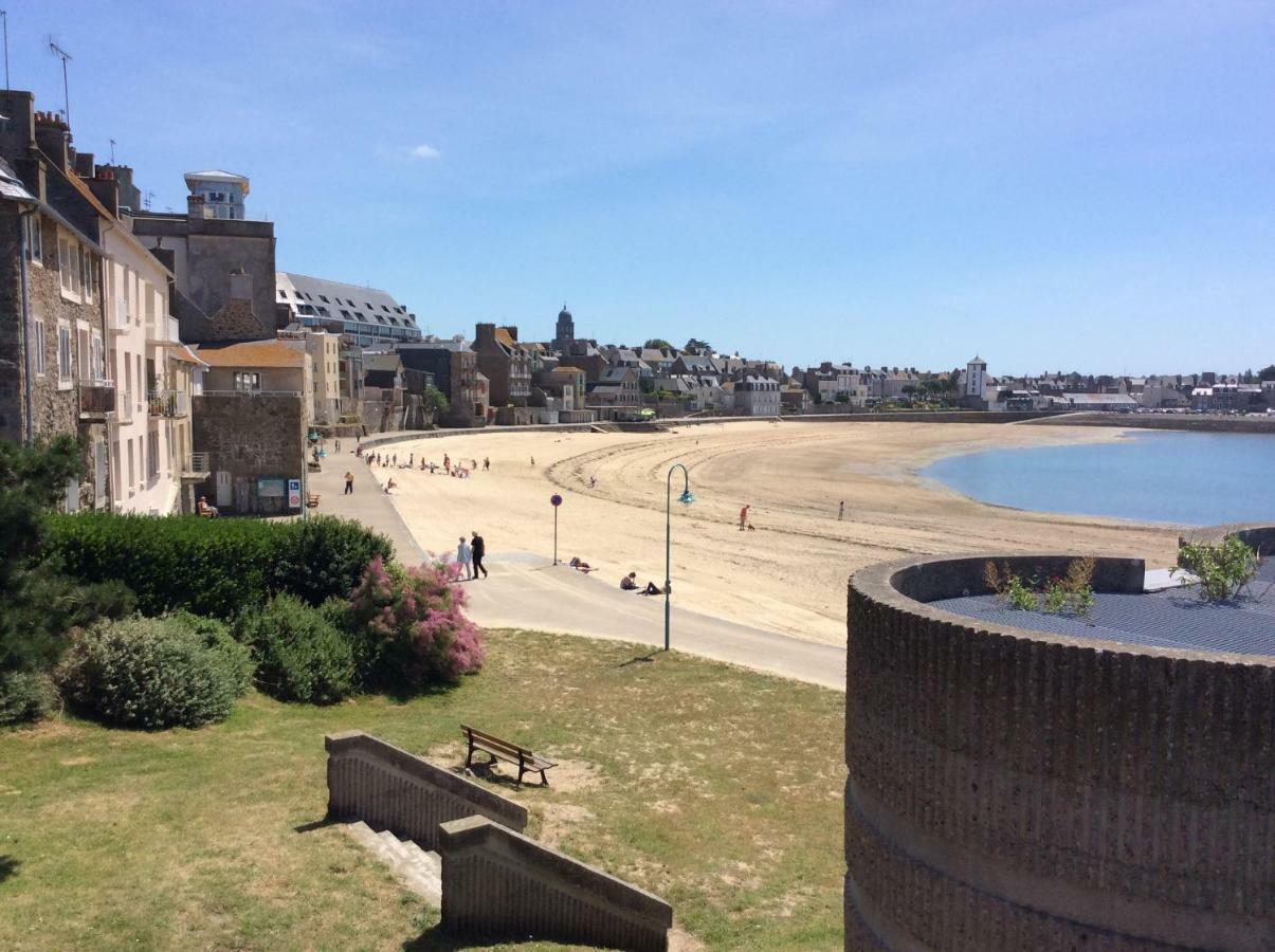 Le Dauphine 20M De La Plage 생말로 외부 사진